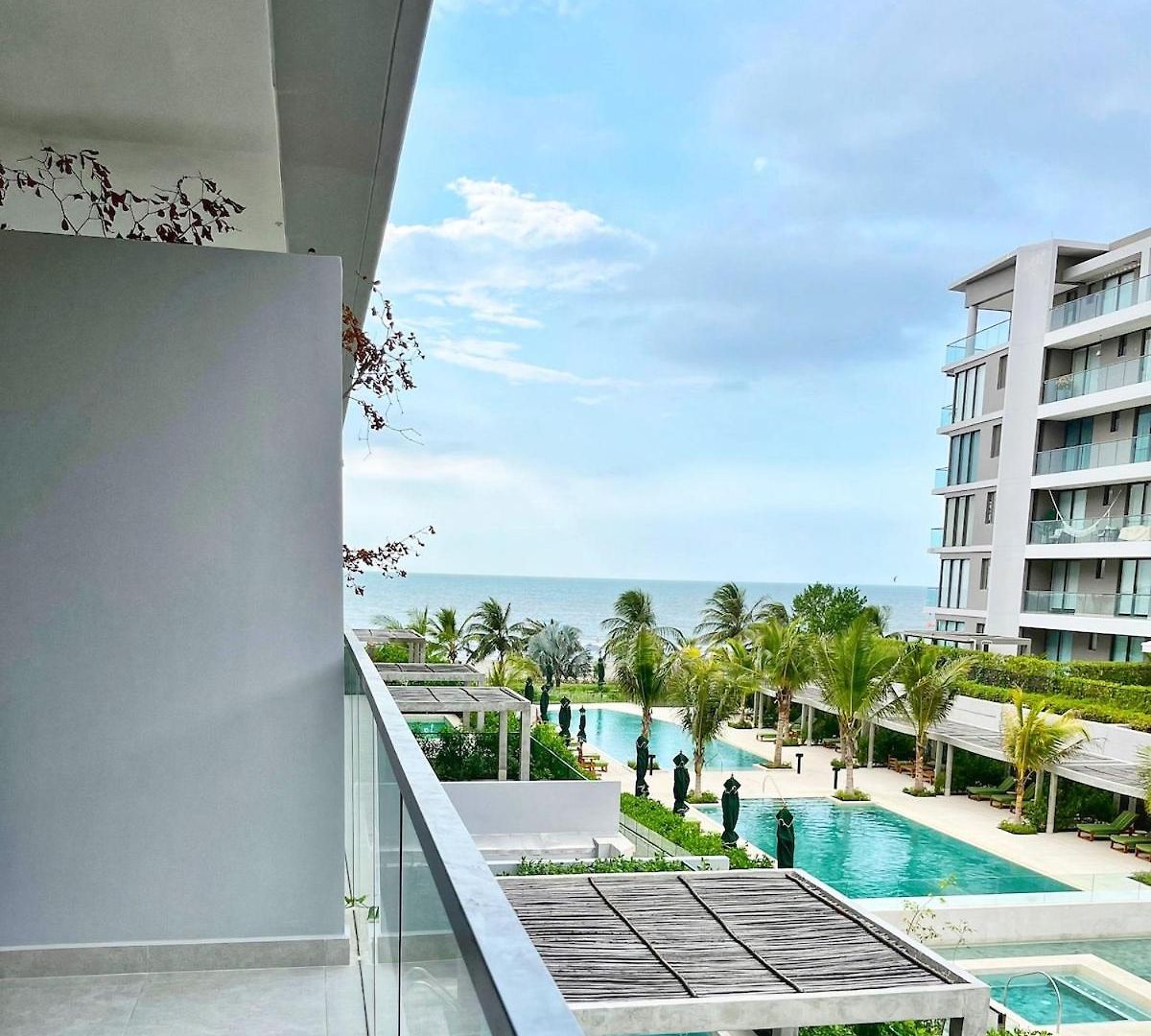 Exclusive - Endless Ocean Views