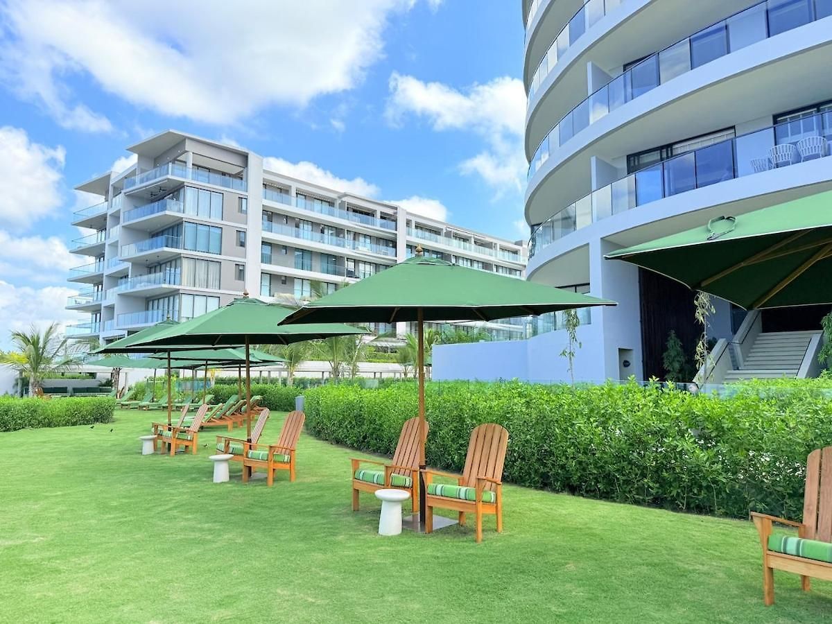 Exclusive - Endless Ocean Views
